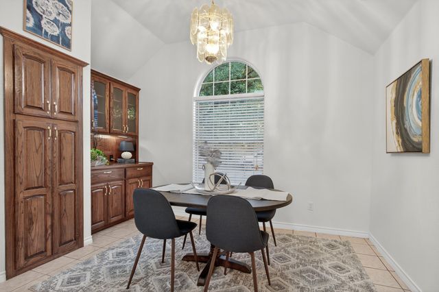 233 Adolphus Avenue, Lake Dallas, TX 75065