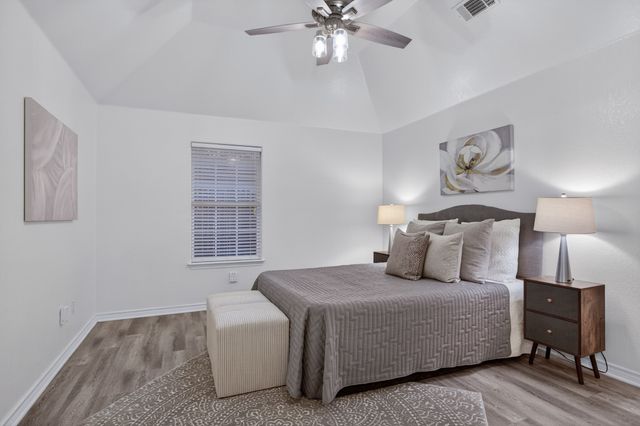 233 Adolphus Avenue, Lake Dallas, TX 75065