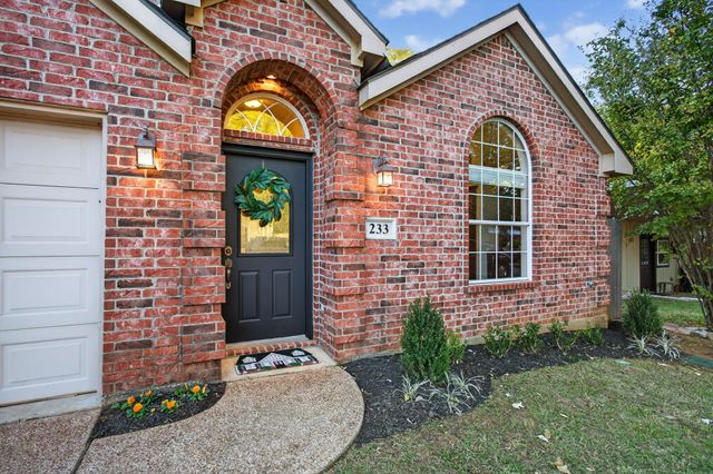 233 Adolphus Avenue, Lake Dallas, TX 75065