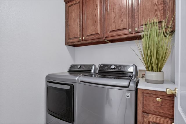 233 Adolphus Avenue, Lake Dallas, TX 75065