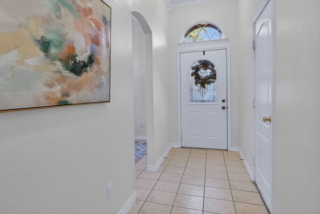 233 Adolphus Avenue, Lake Dallas, TX 75065