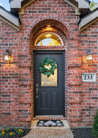 233 Adolphus Avenue, Lake Dallas, TX 75065