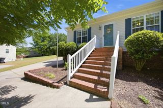 902 Hollins Court, Knightdale, NC 27545