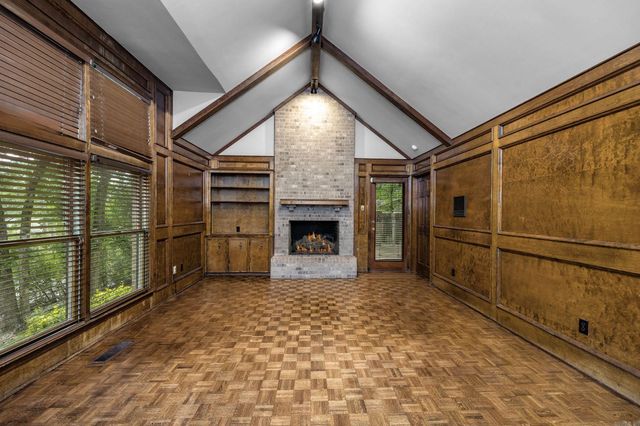 301 Valley Club Circle, Little Rock, AR 72212