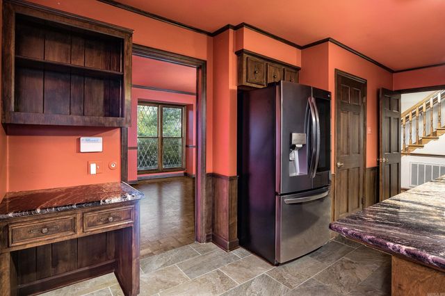 301 Valley Club Circle, Little Rock, AR 72212