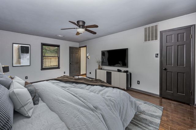 301 Valley Club Circle, Little Rock, AR 72212