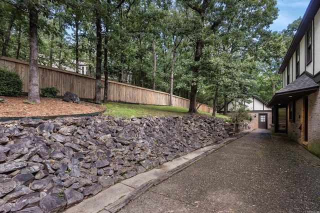 301 Valley Club Circle, Little Rock, AR 72212