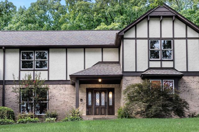 301 Valley Club Circle, Little Rock, AR 72212