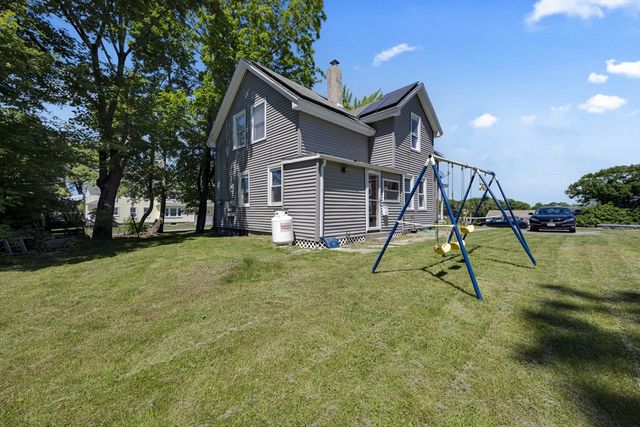 32 Middlesex Ave, Worcester, MA 01604