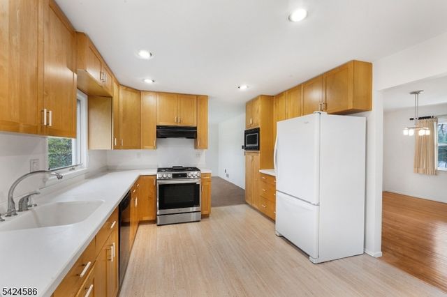 5 Foxwood Ln, Randolph Twp., NJ 07869