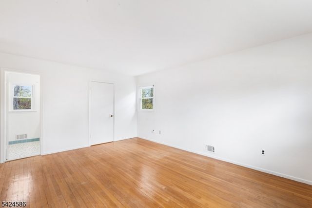 5 Foxwood Ln, Randolph Twp., NJ 07869