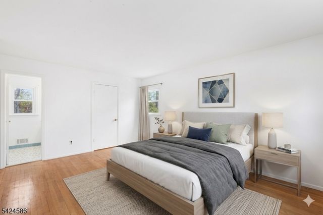 5 Foxwood Ln, Randolph Twp., NJ 07869