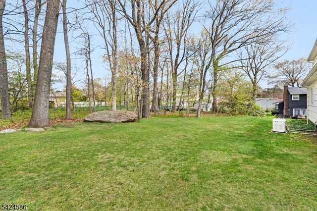 5 Foxwood Ln, Randolph Twp., NJ 07869