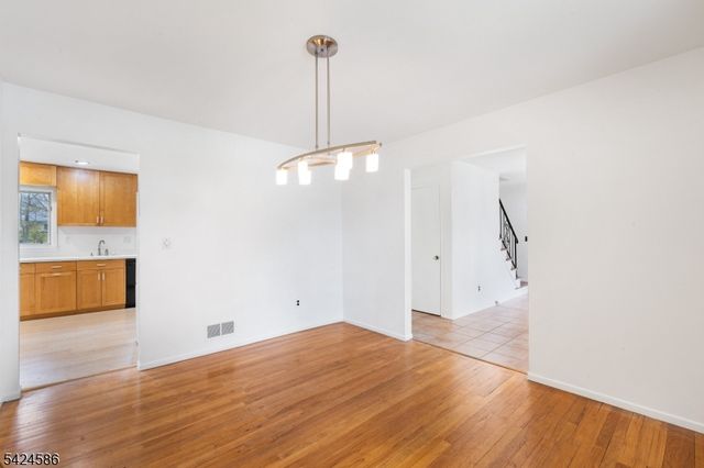 5 Foxwood Ln, Randolph Twp., NJ 07869