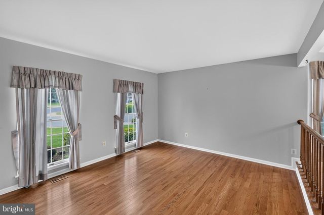 1 TANEY CT, Taneytown, MD 21787