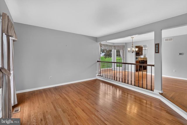 1 TANEY CT, Taneytown, MD 21787