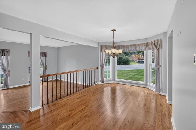 1 TANEY CT, Taneytown, MD 21787