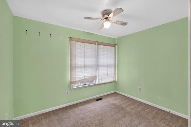 1 TANEY CT, Taneytown, MD 21787