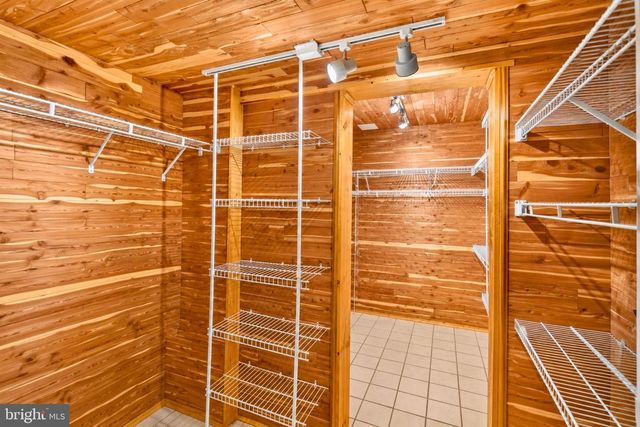1 TANEY CT, Taneytown, MD 21787