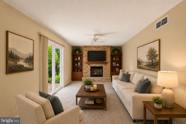 1 TANEY CT, Taneytown, MD 21787