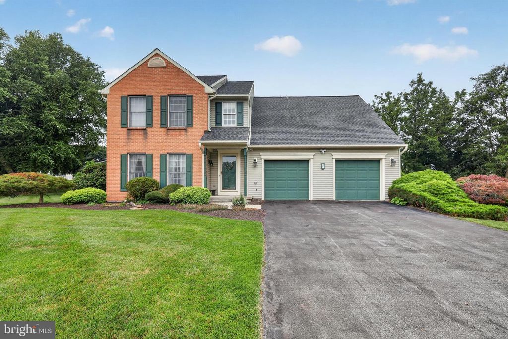 1 TANEY CT, Taneytown, MD 21787