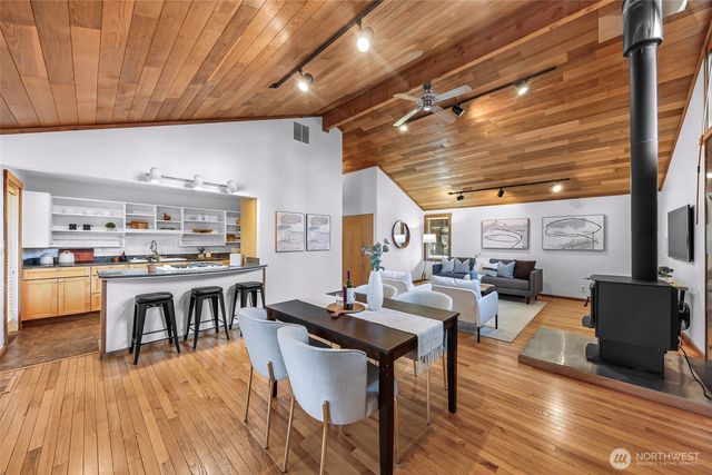 12214 NE 97th Street, Kirkland, WA 98033