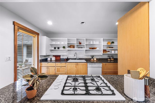 12214 NE 97th Street, Kirkland, WA 98033