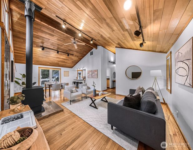 12214 NE 97th Street, Kirkland, WA 98033