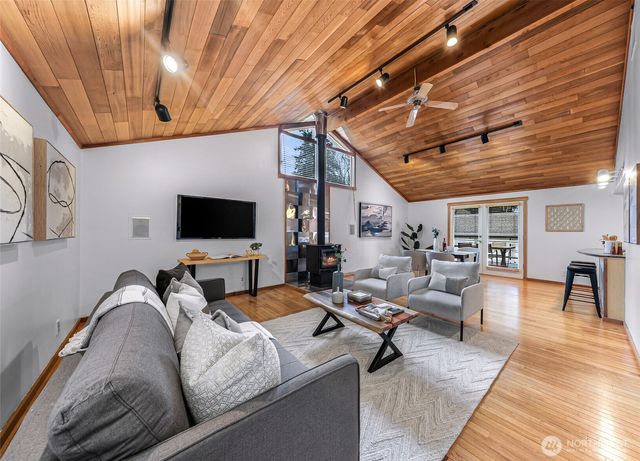 12214 NE 97th Street, Kirkland, WA 98033