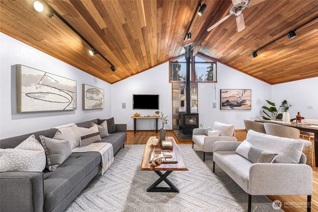 12214 NE 97th Street, Kirkland, WA 98033