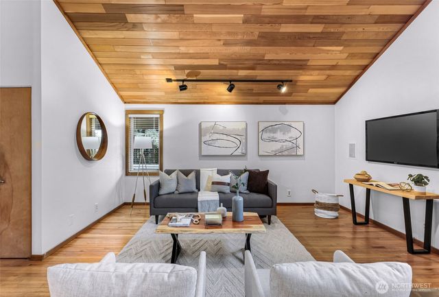 12214 NE 97th Street, Kirkland, WA 98033