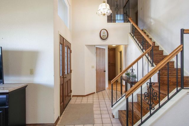 1552 Liverpool Ct, Manteca, CA 95336
