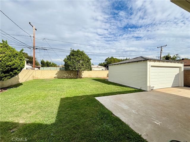 4740 Pepperwood, Long Beach, CA 90808