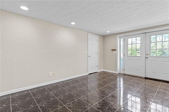 1560 Sever Road, Lawrenceville, GA 30043