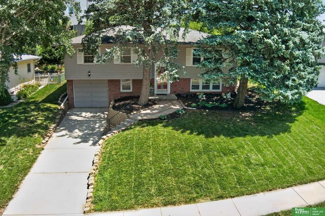 5111 S 94th Avenue, Omaha, NE 68127