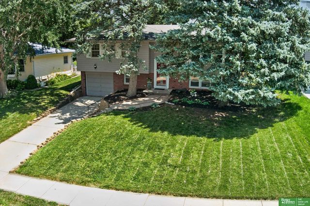 5111 S 94th Avenue, Omaha, NE 68127
