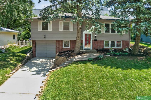 5111 S 94th Avenue, Omaha, NE 68127