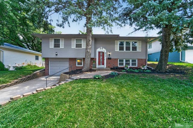 5111 S 94th Avenue, Omaha, NE 68127