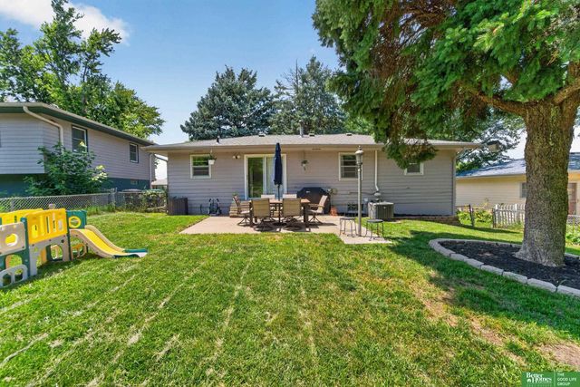 5111 S 94th Avenue, Omaha, NE 68127