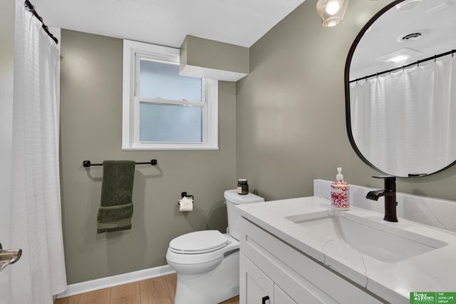 5111 S 94th Avenue, Omaha, NE 68127