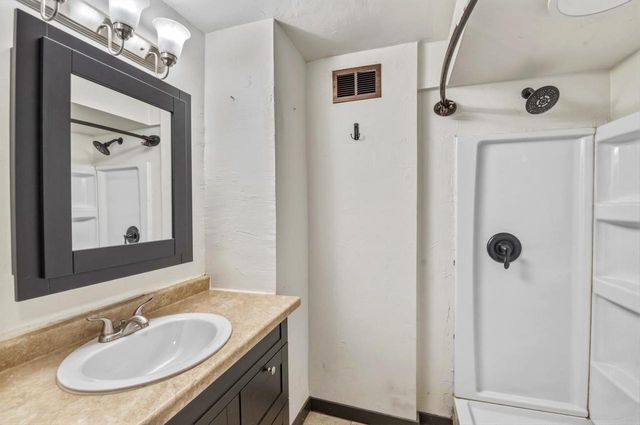 3450 MID VALLEY DRIVE, De Pere, WI 54115