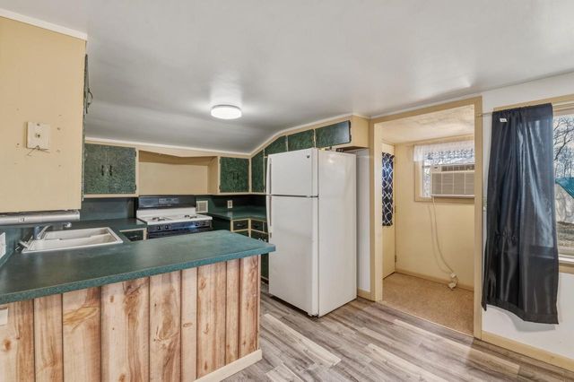 3450 MID VALLEY DRIVE, De Pere, WI 54115