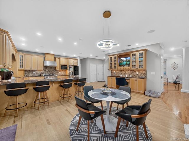 15 Beaver Pond Court, Stony Point, NY 10980