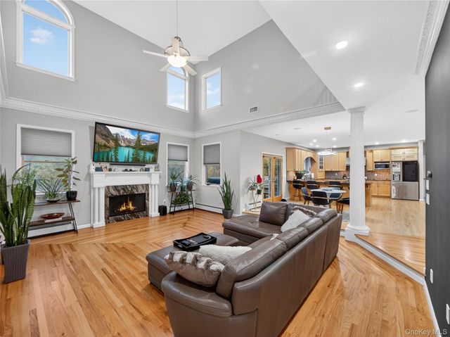 15 Beaver Pond Court, Stony Point, NY 10980