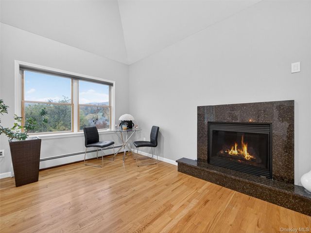 15 Beaver Pond Court, Stony Point, NY 10980