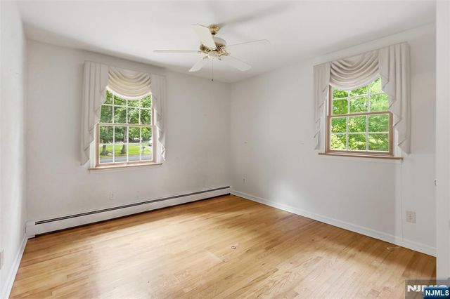 756 Sunset Terrace, Franklin Lakes, NJ 07417