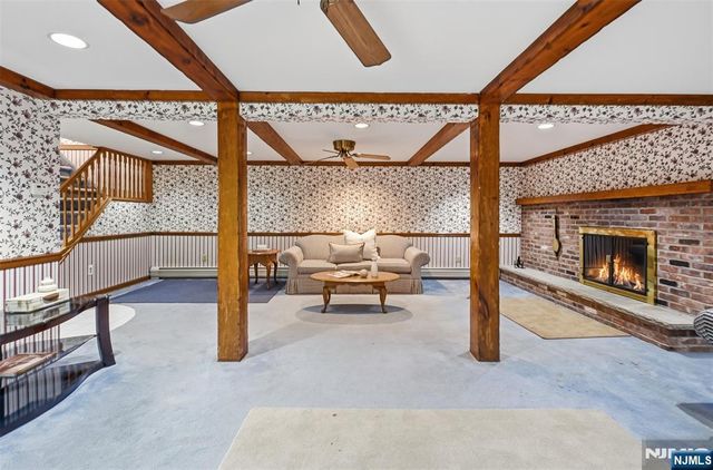 756 Sunset Terrace, Franklin Lakes, NJ 07417