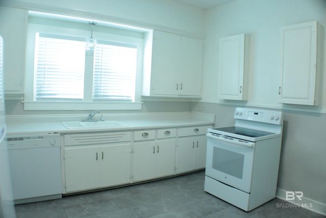 207 NW 1st Street, Summerdale, AL 36580