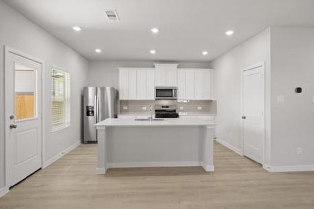 7906 Alset, Magnolia, TX 77354