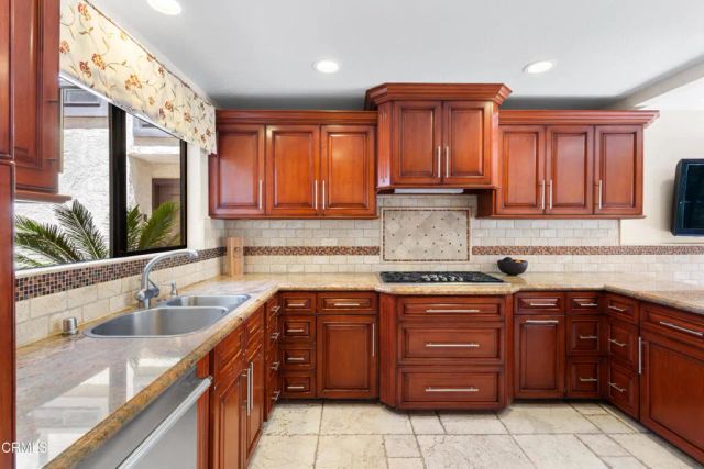 2114 Vina Del Mar, Oxnard, CA 93035